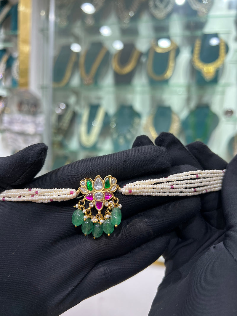 Kundan choker