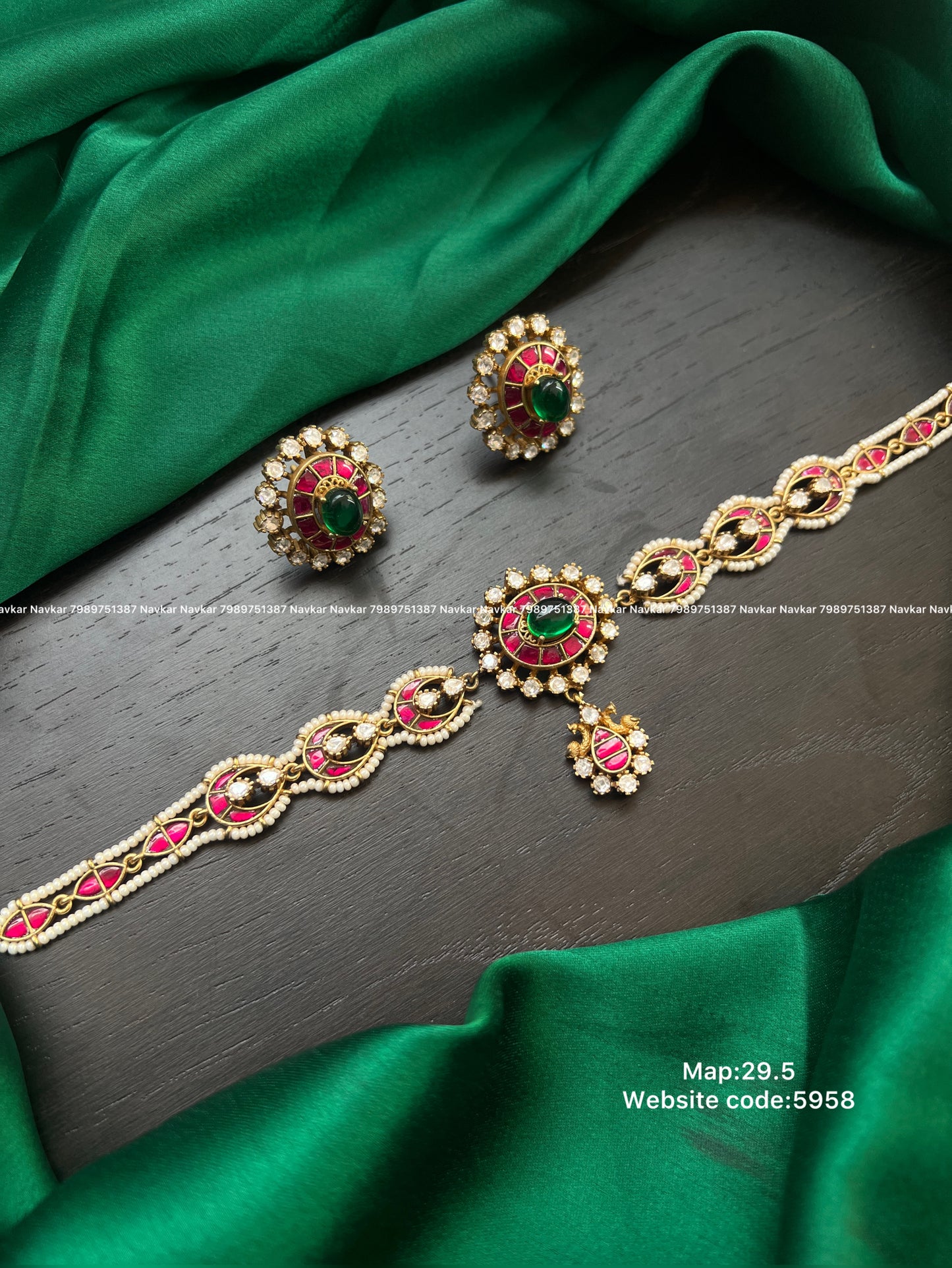 Kundan choker