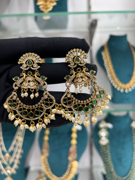 Mat earrings