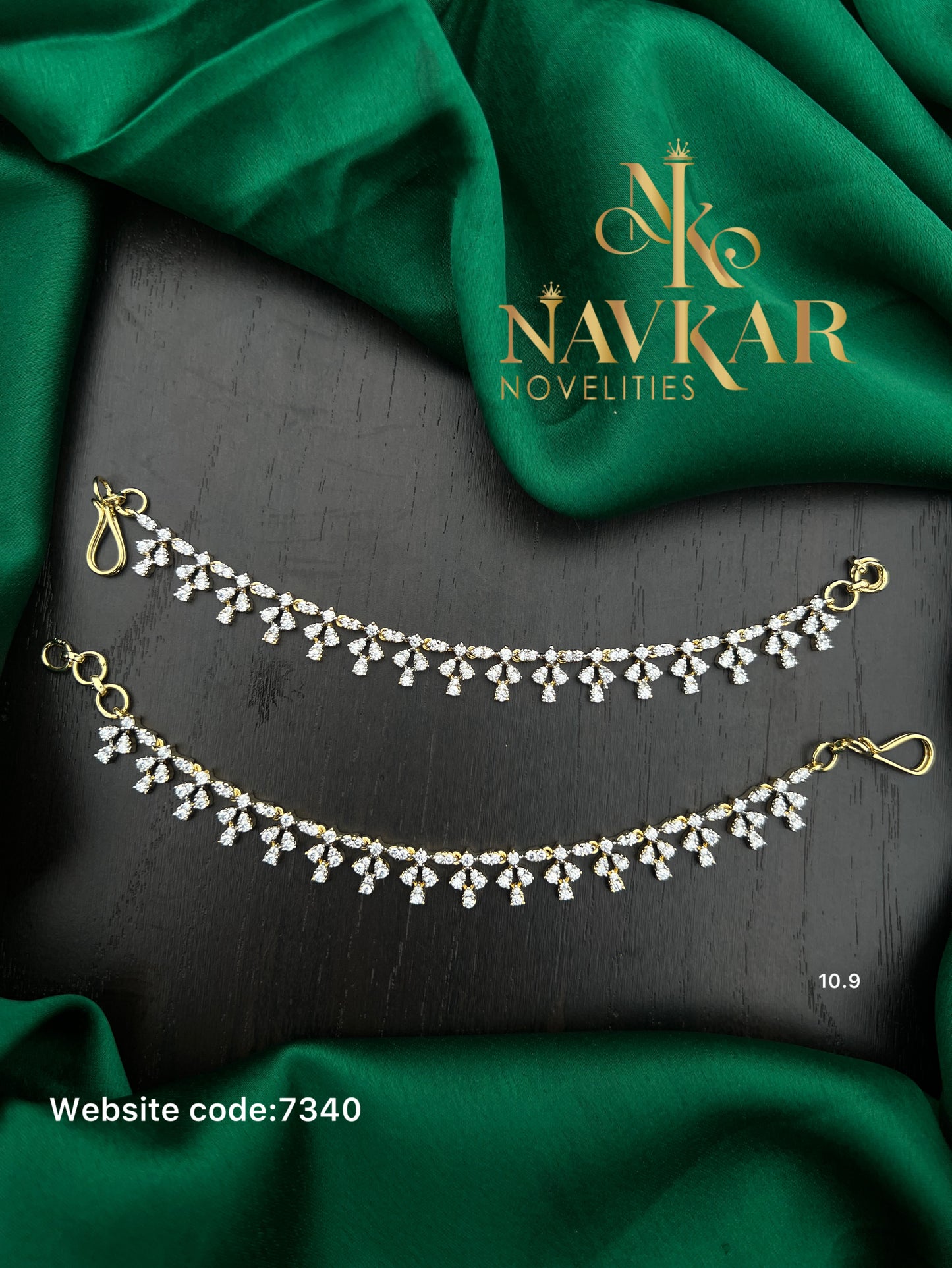 Gj Ear chain