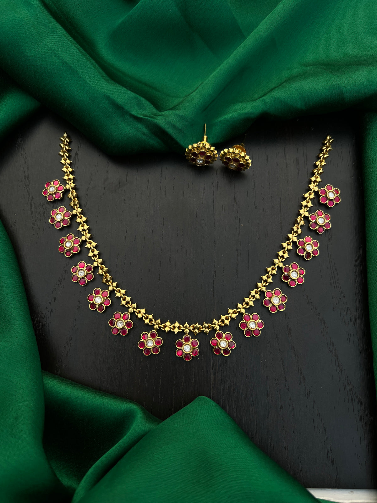 Kundan necklace