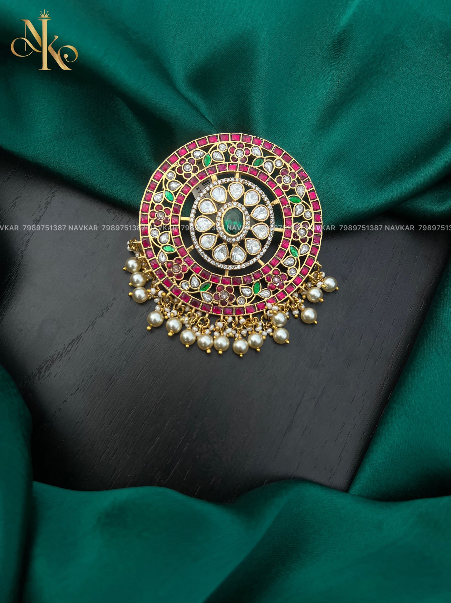 Kundan locket