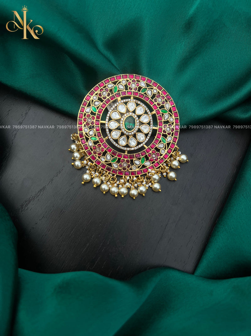 Kundan locket
