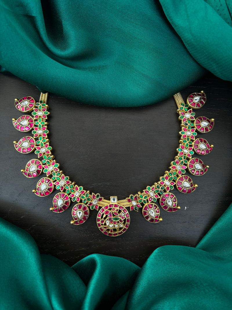 Kundan necklace
