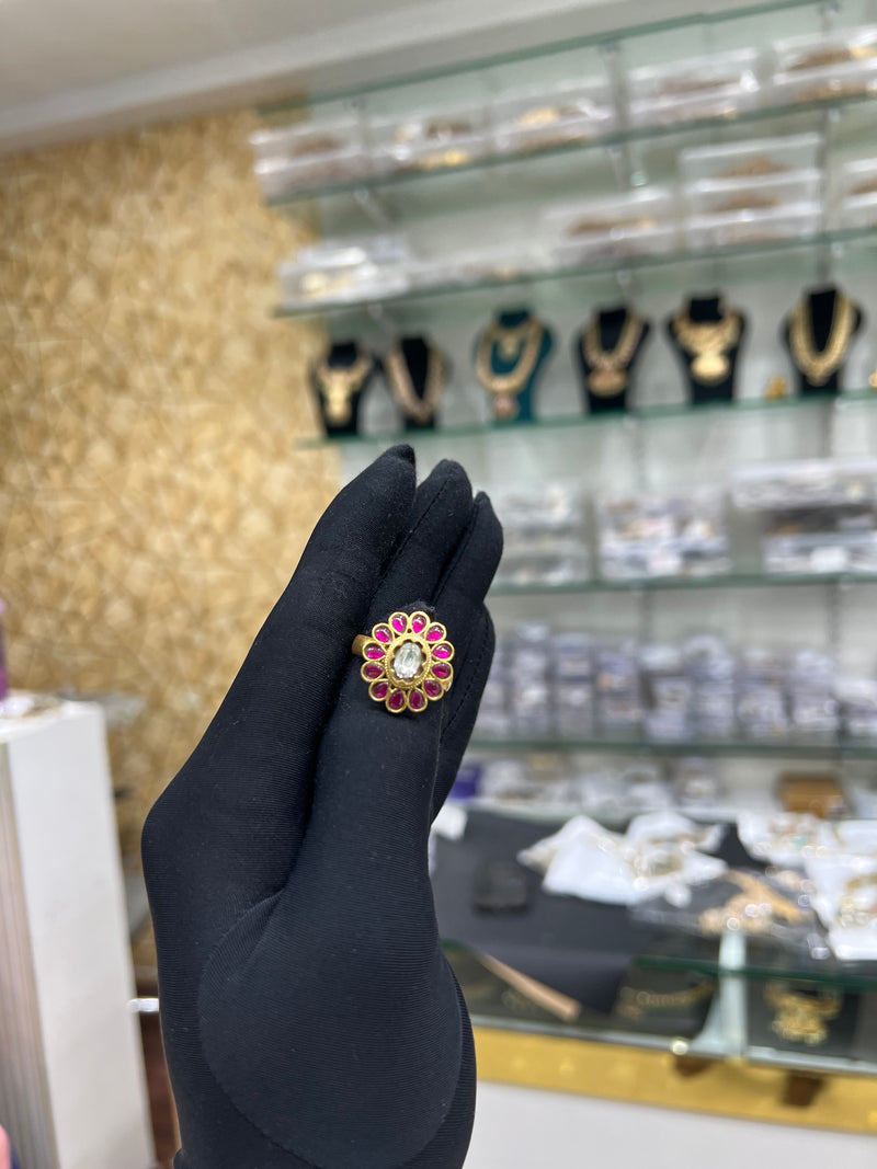 Kundan finger ring