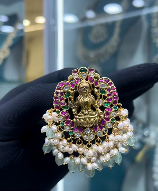 Kundan locket