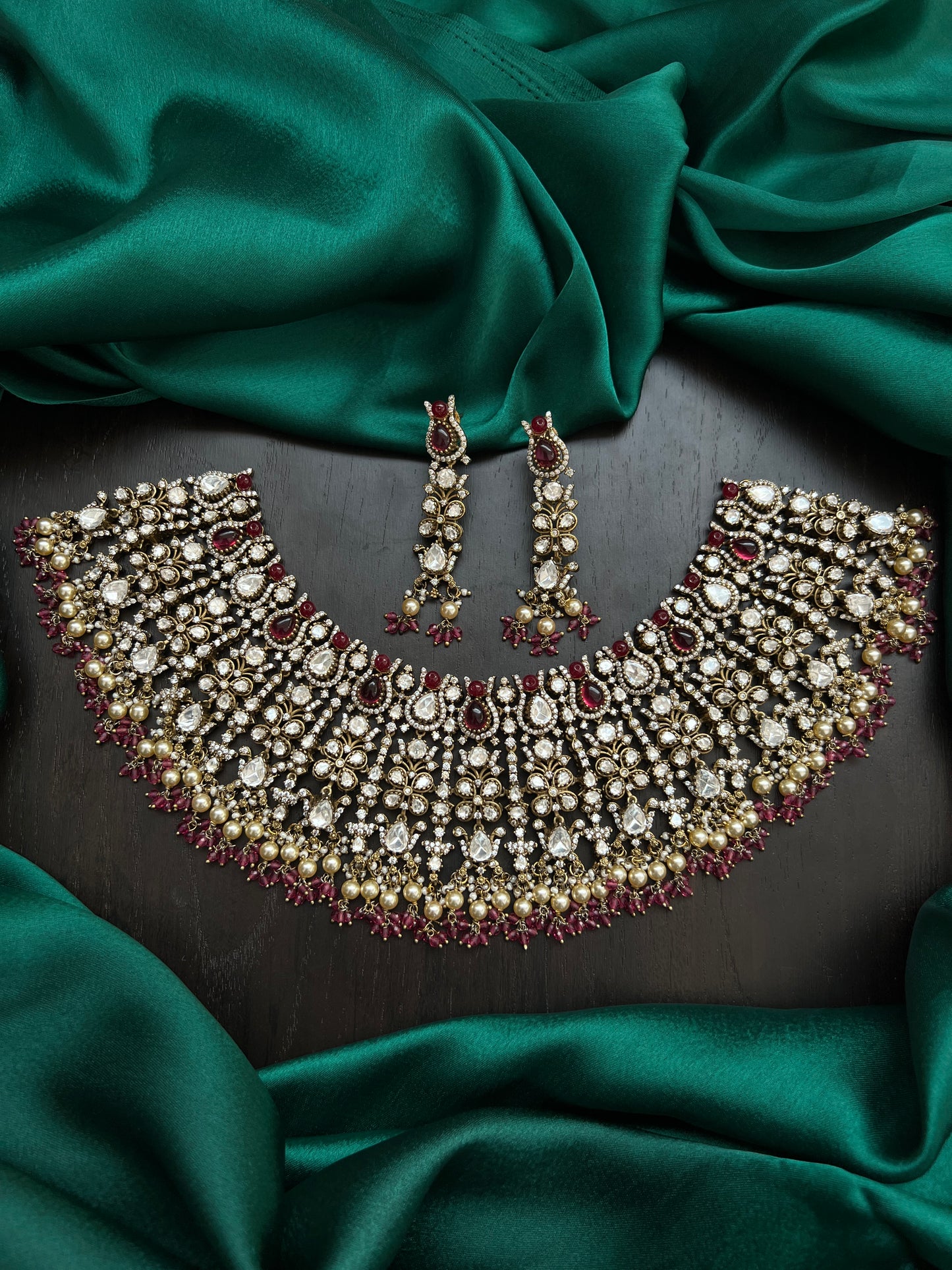 Mossonite choker and earrings