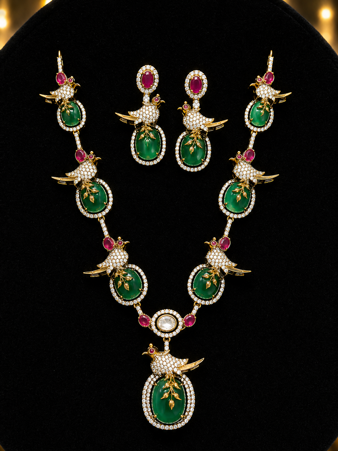 Victoria necklace