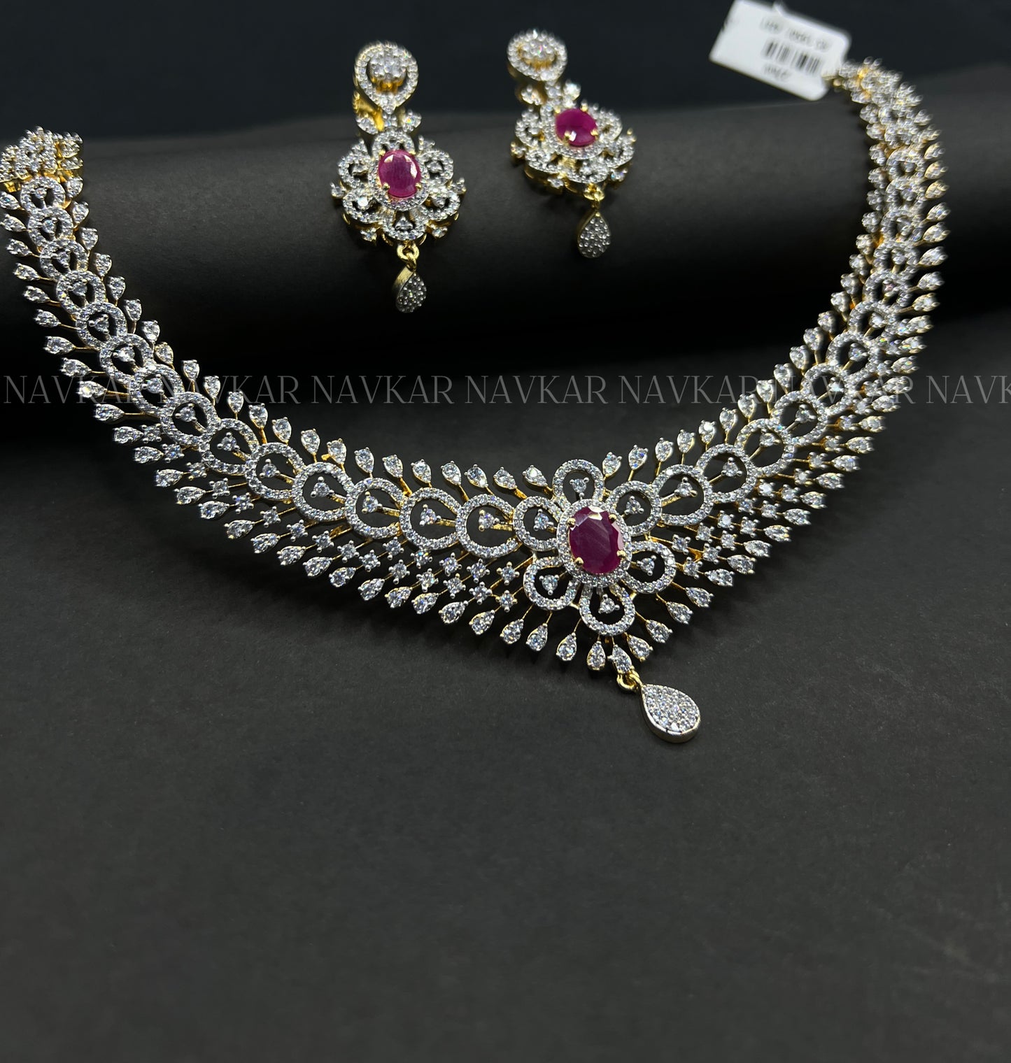 GJ NECKLACE AND EARRINGS