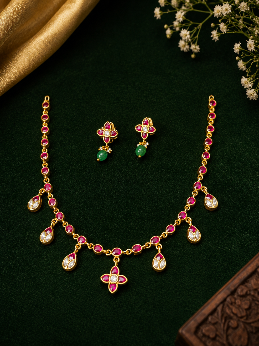 Kundan necklace
