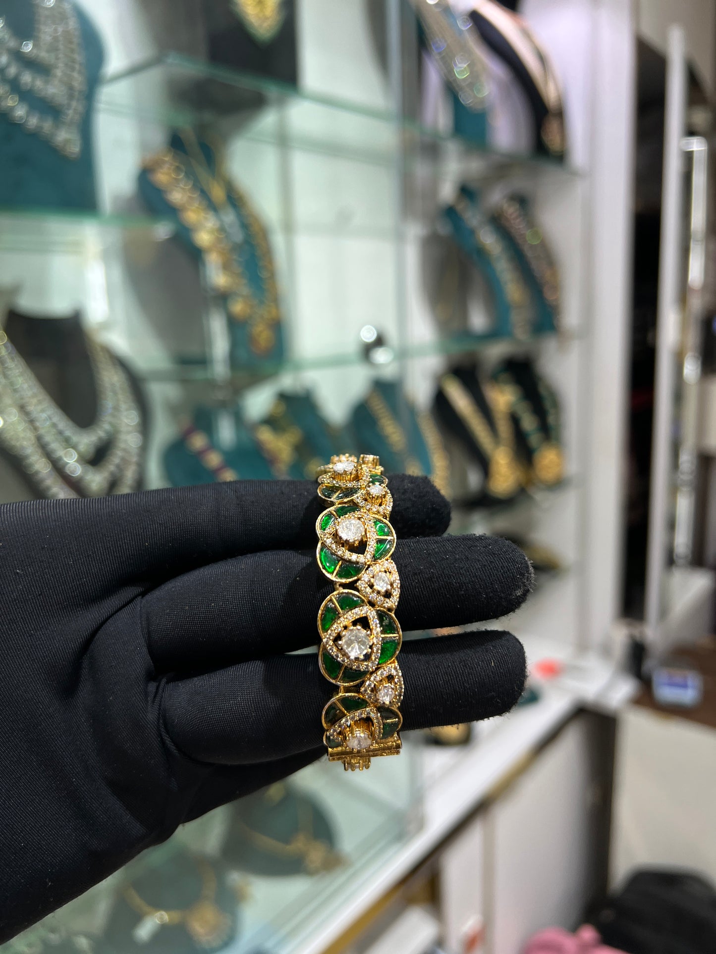 Kundan bangles