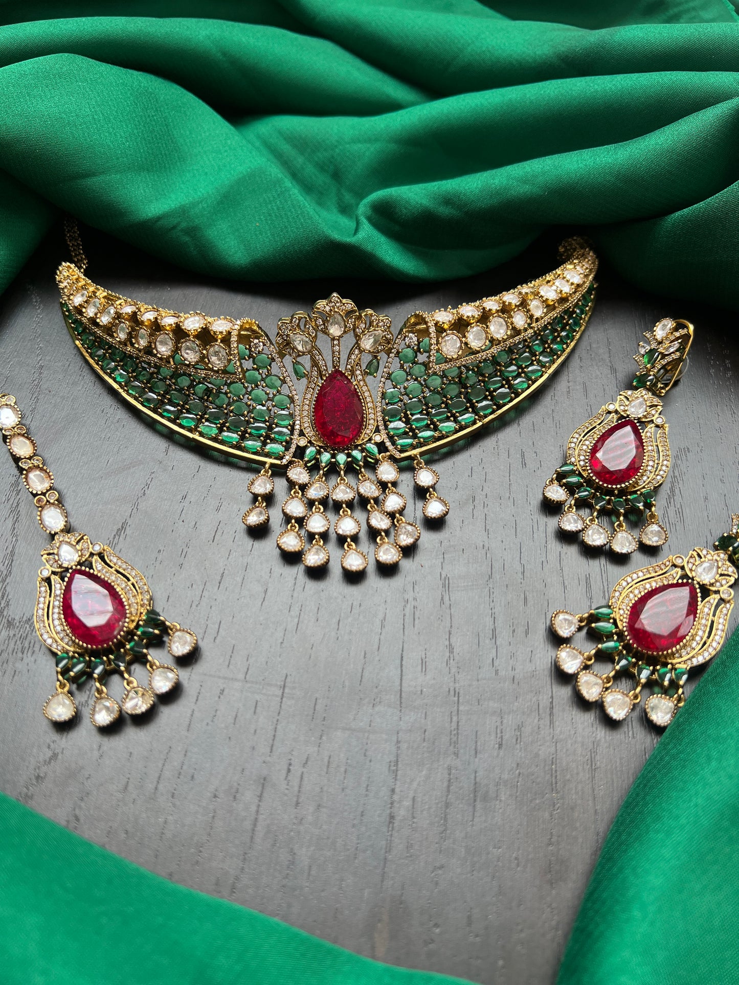 Polki choker