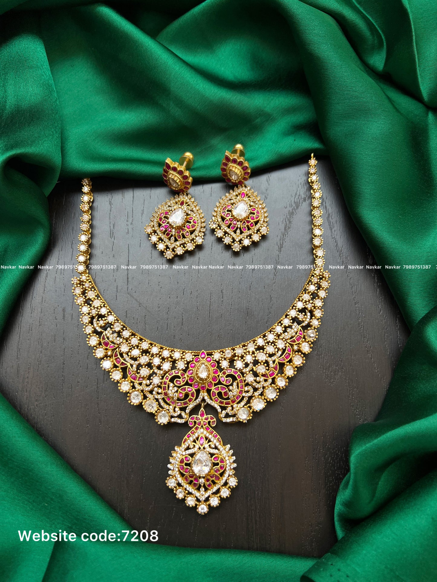 Kundan mossonite necklace
