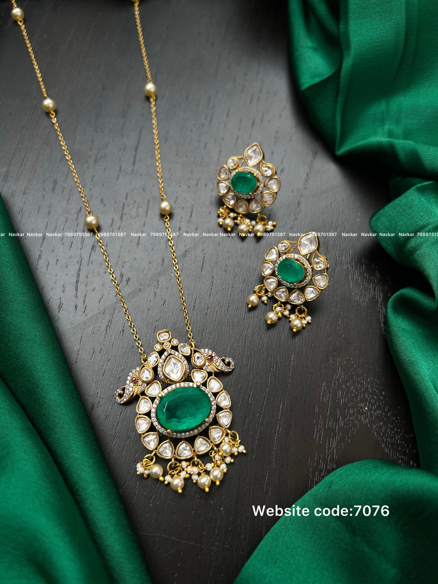 Mossonite pendant set ￼