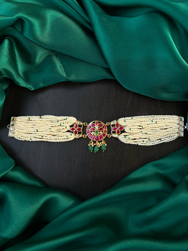 Kundan choker