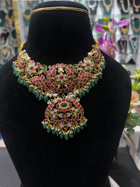 KUNDAN NECKLACE