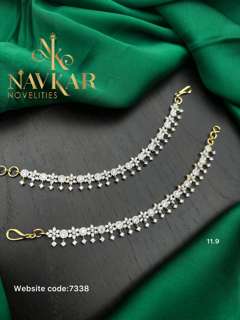 Gj Ear chain