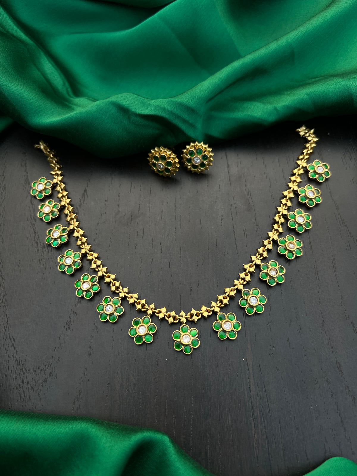 Kundan necklace