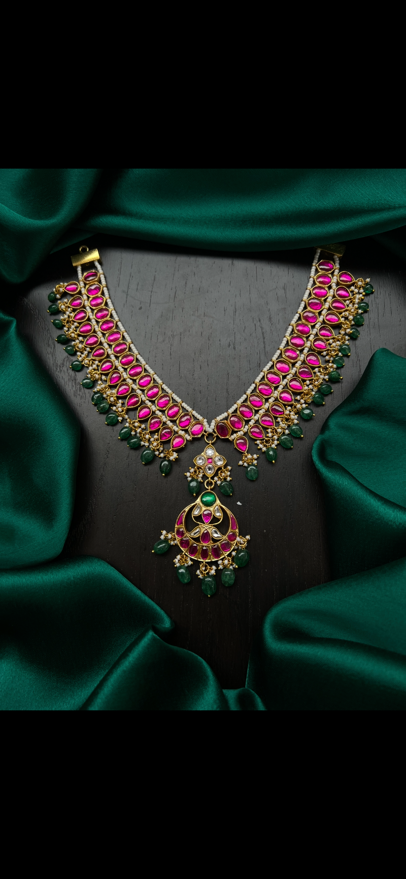 Kundan choker