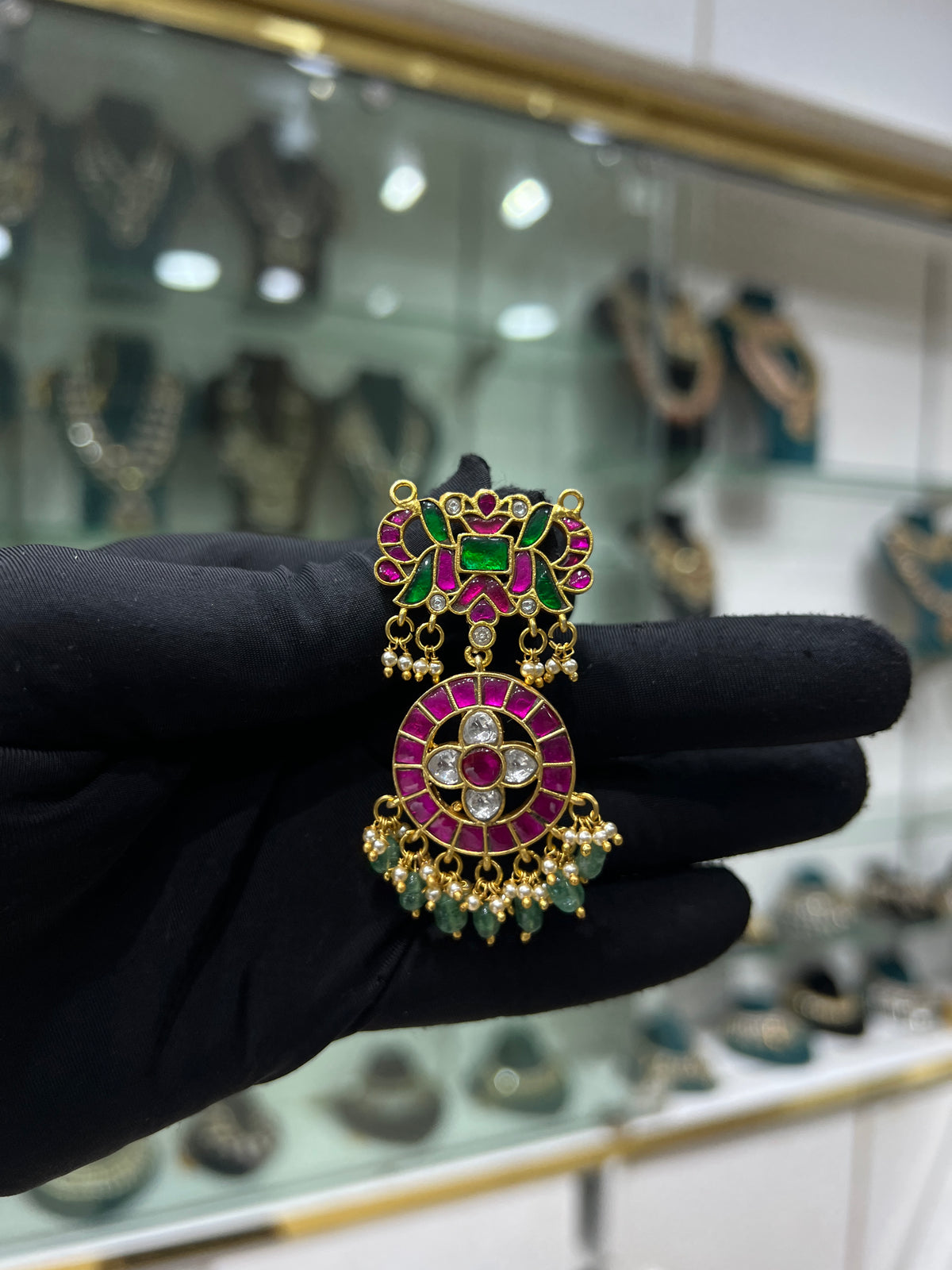 Kundan locket