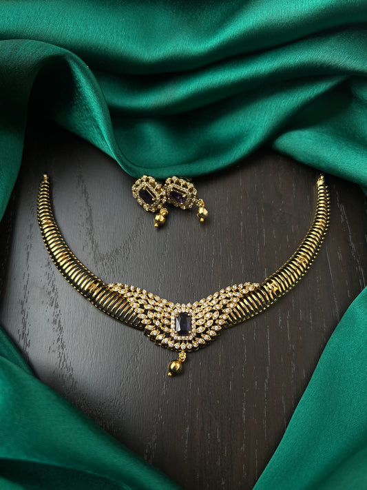 KANTI NECKLACE