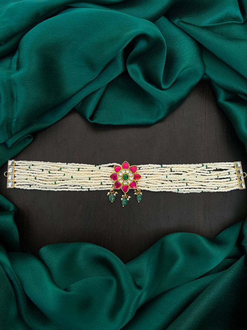 Kundan choker
