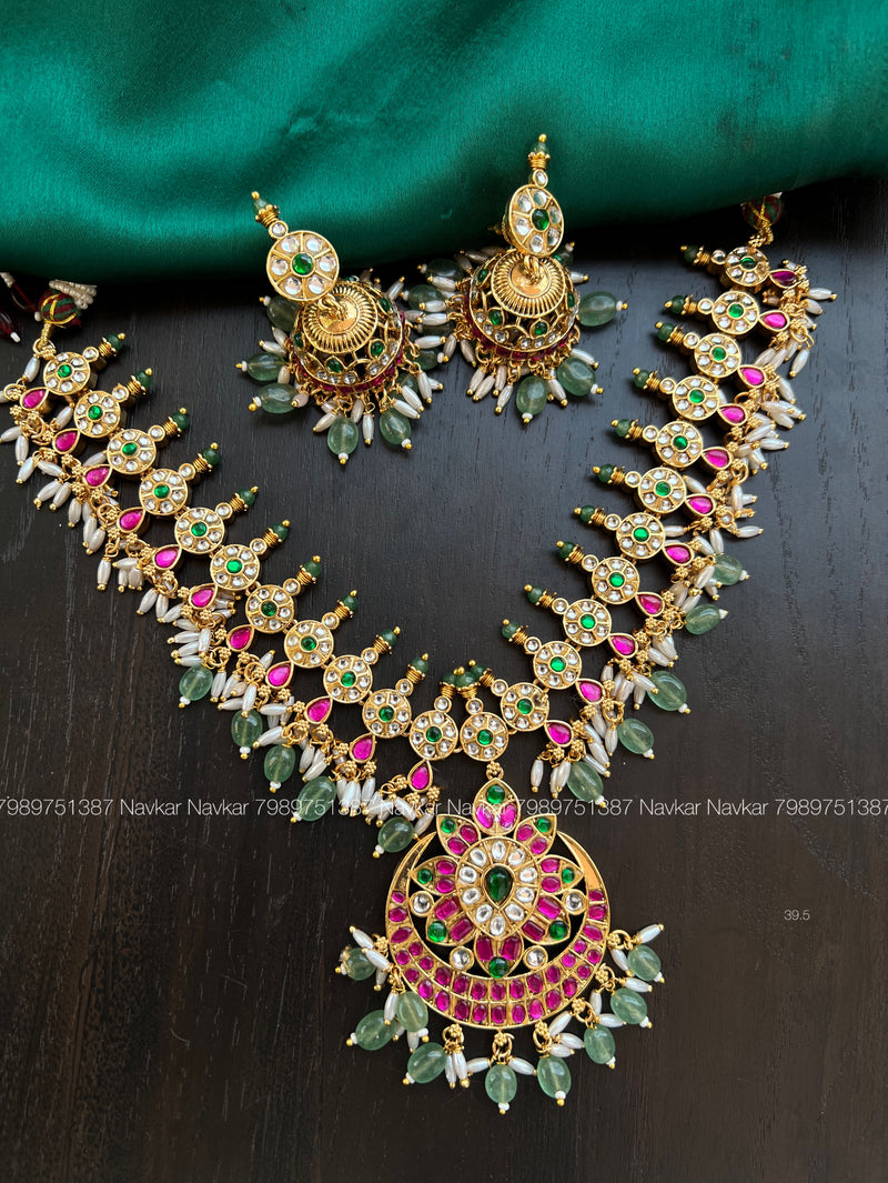 Kundan necklace