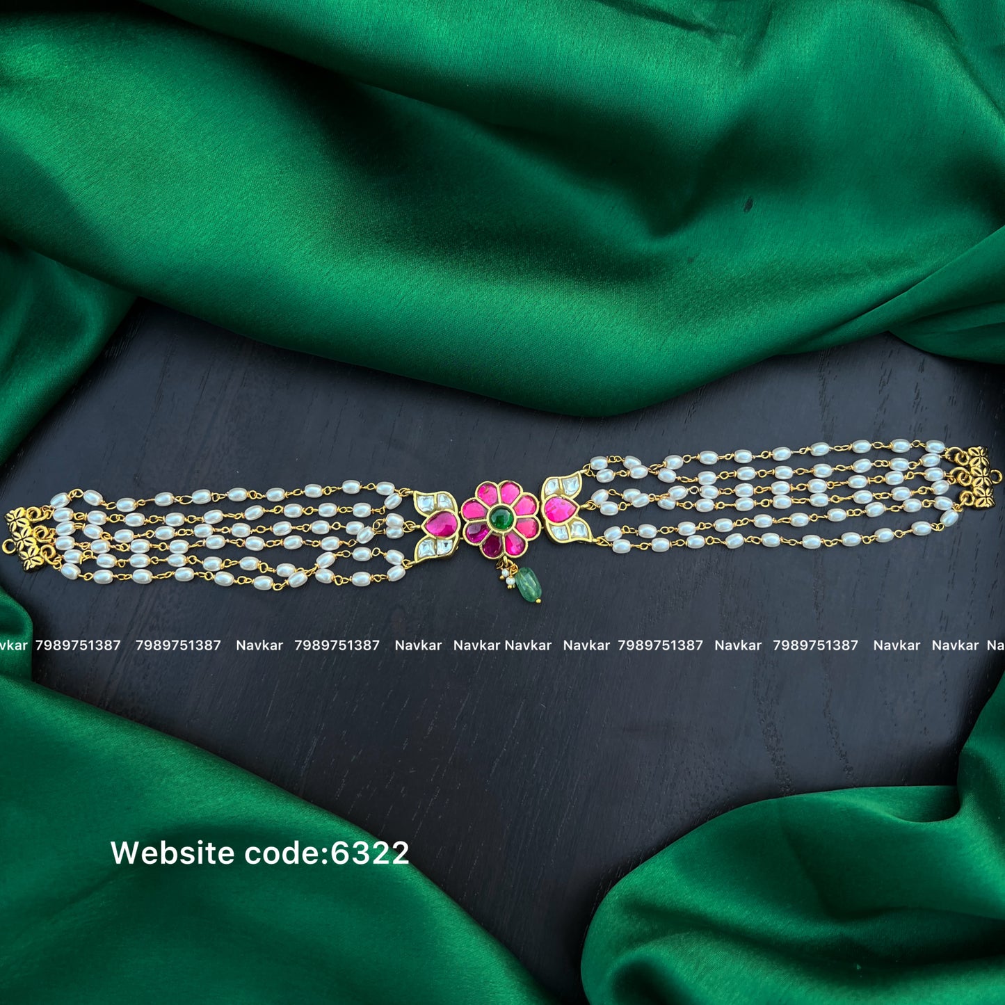 Kundan choker