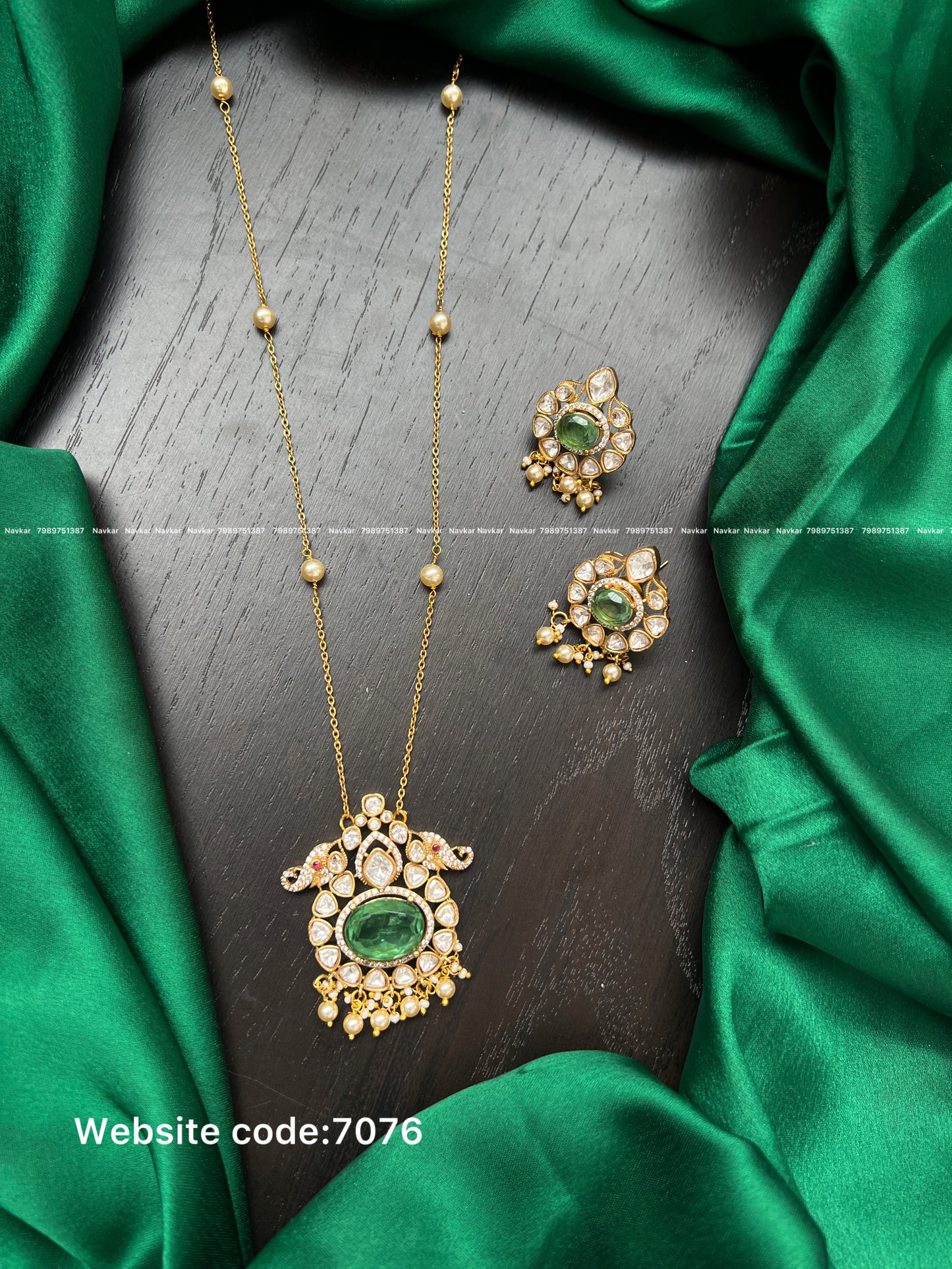 Mossonite pendant set ￼