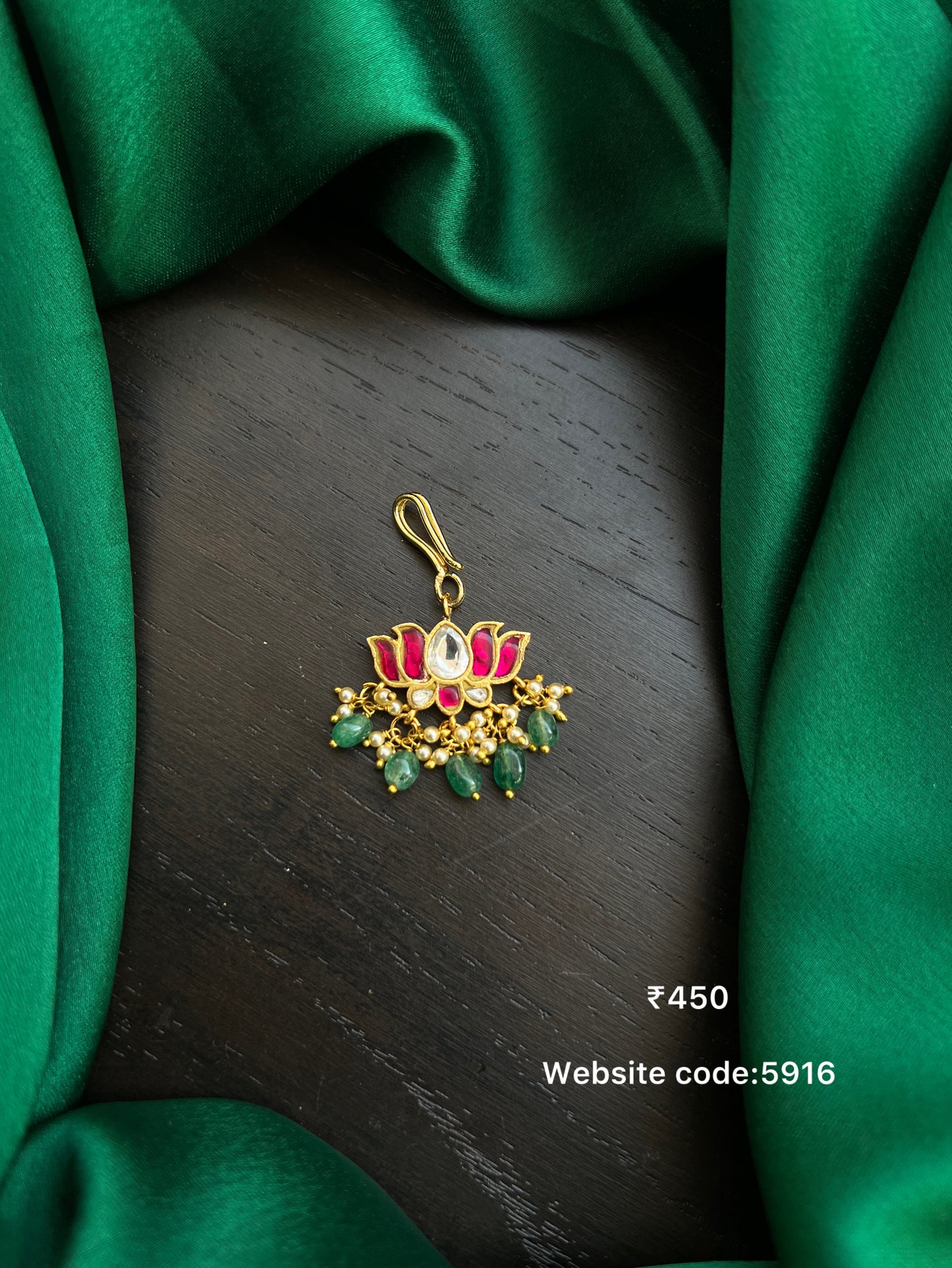 Kundan tikka