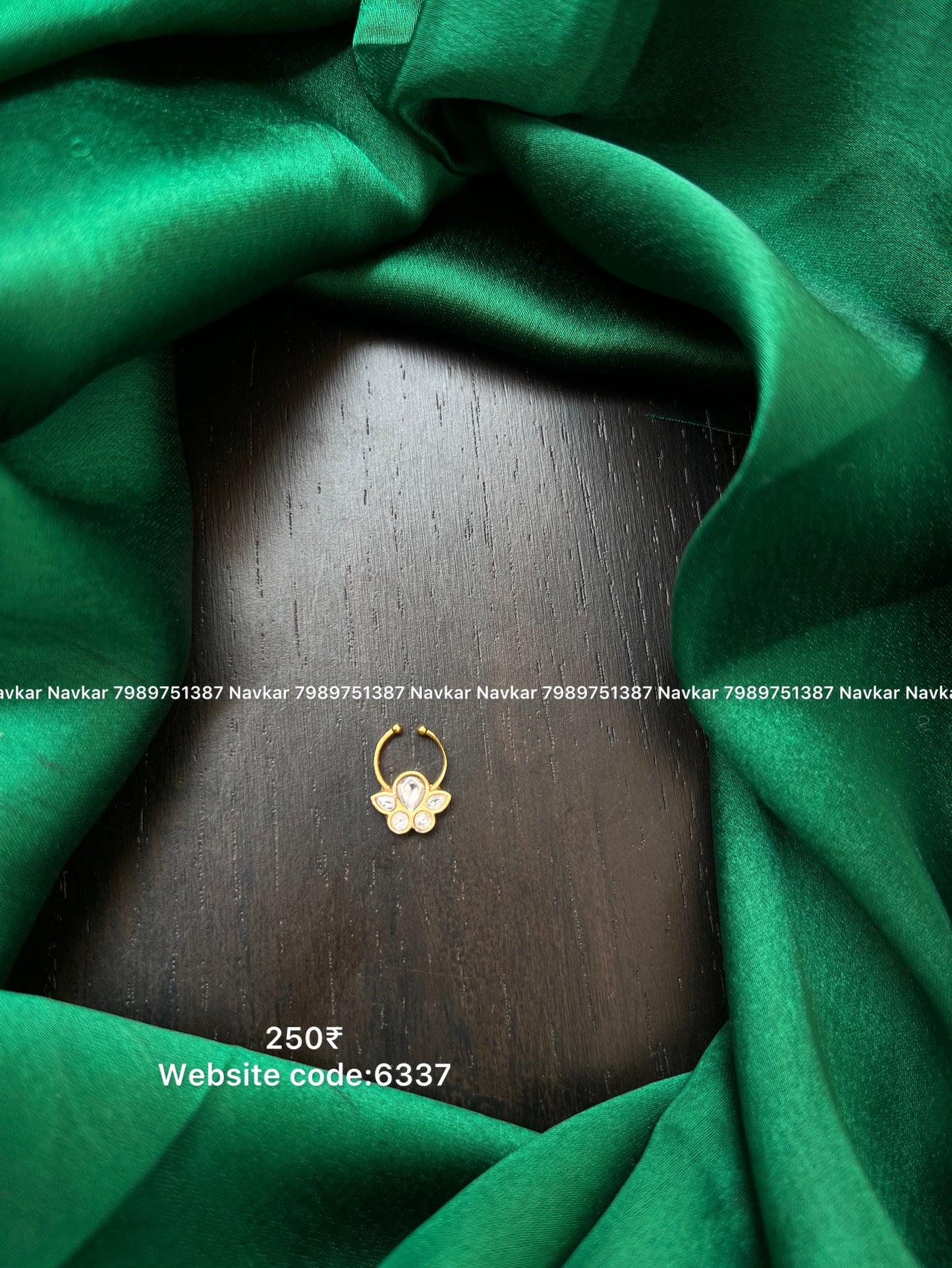 Nose pin