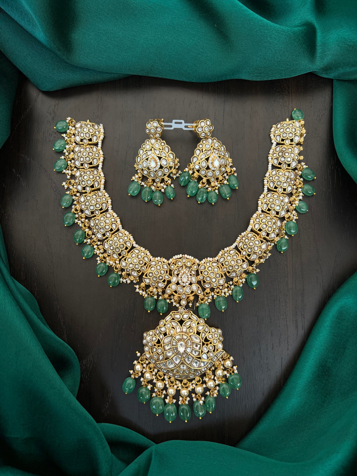 Kundan necklace