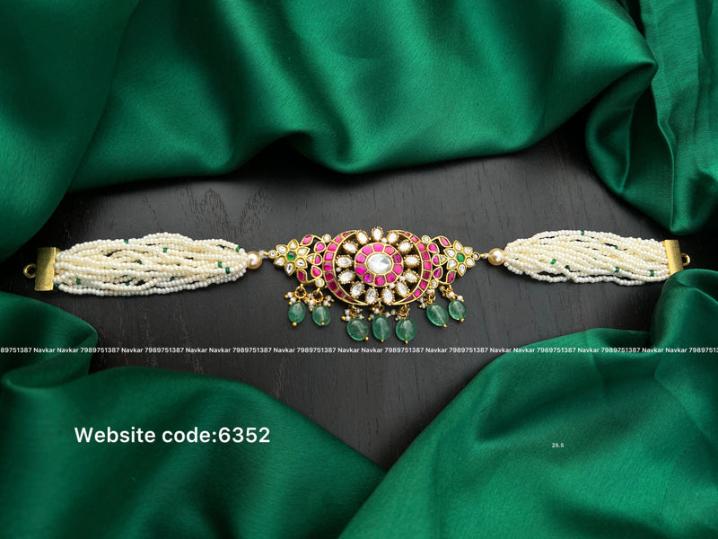 Kundan beads choker