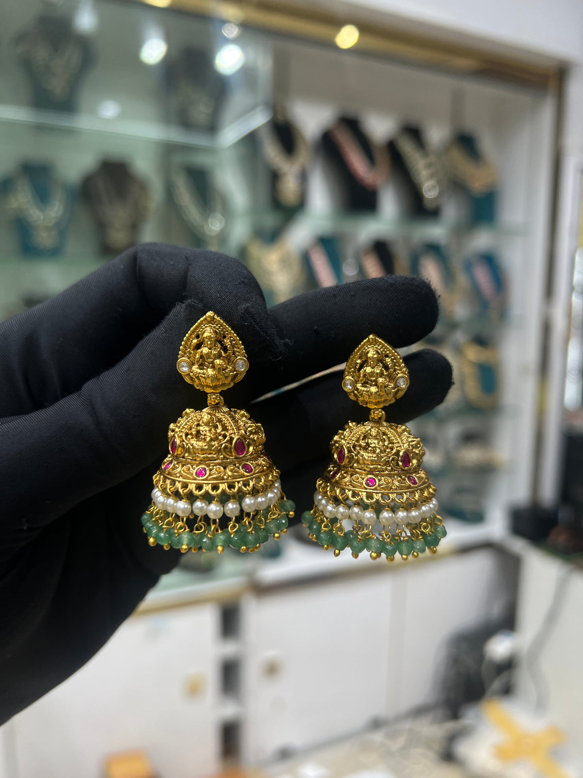 Matt earring
