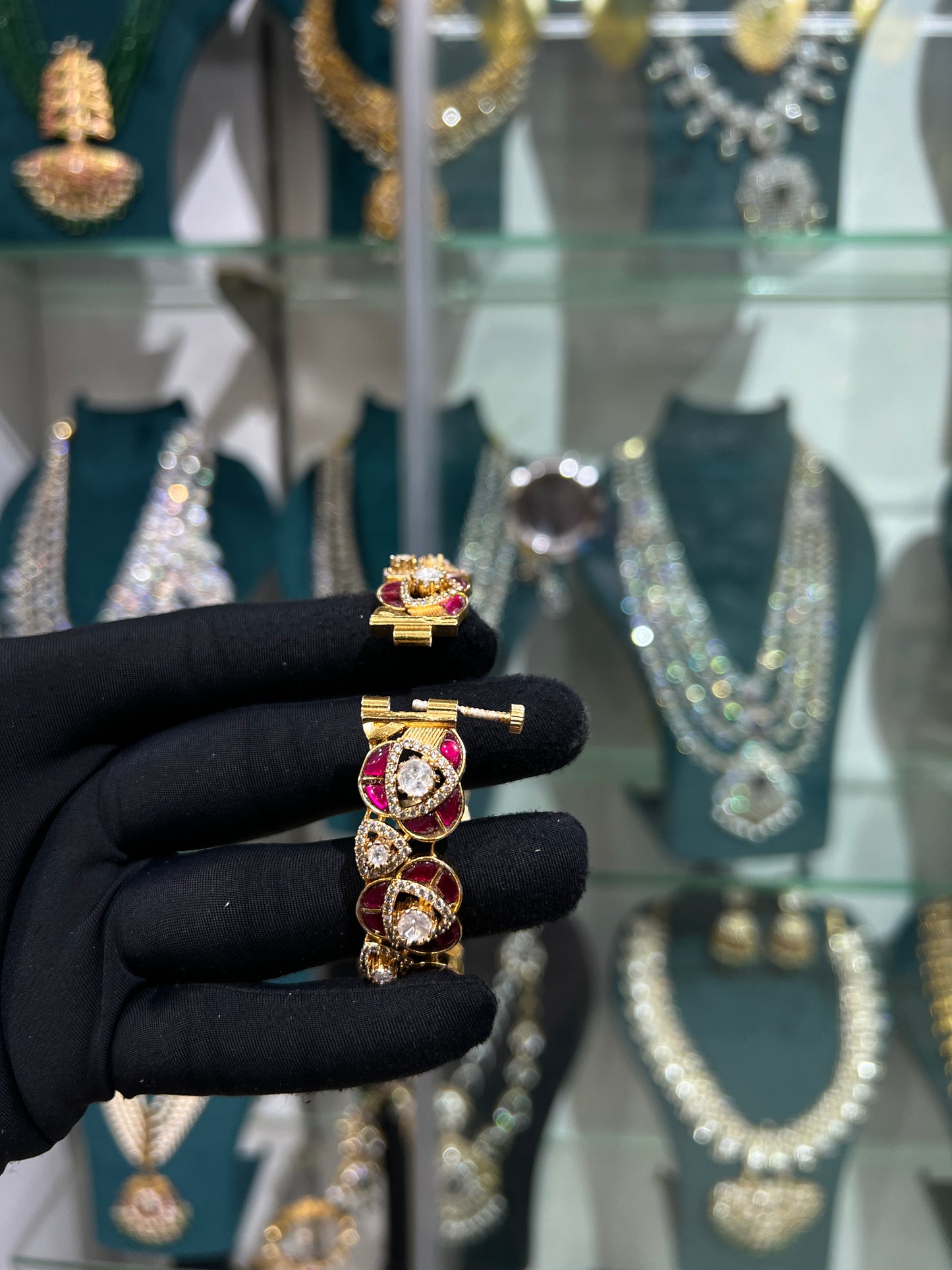 Kundan bangles