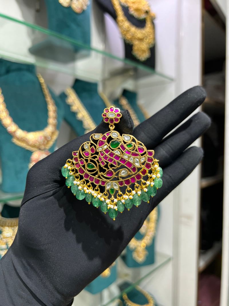 Kundan locket