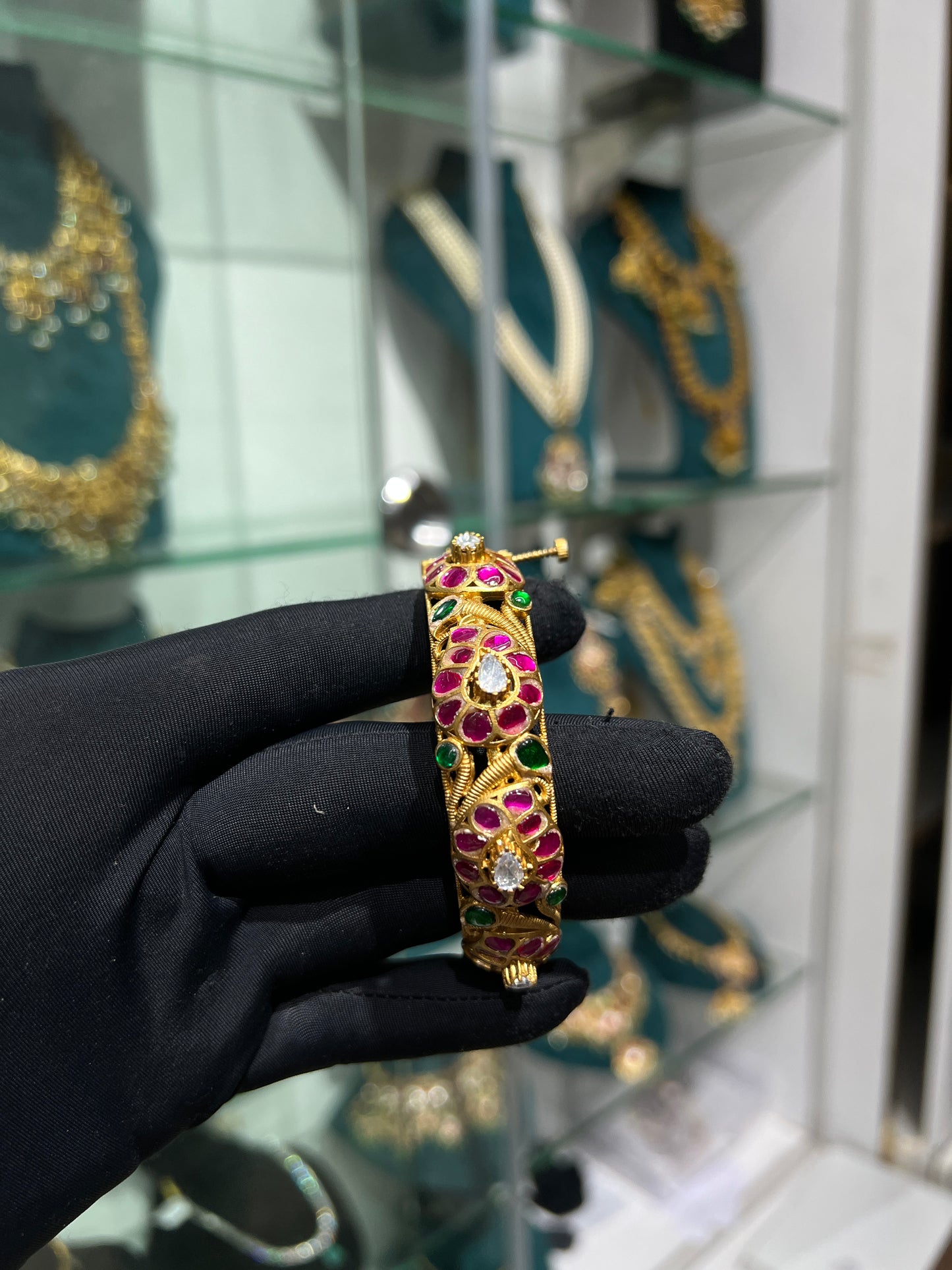 Kundan bangle