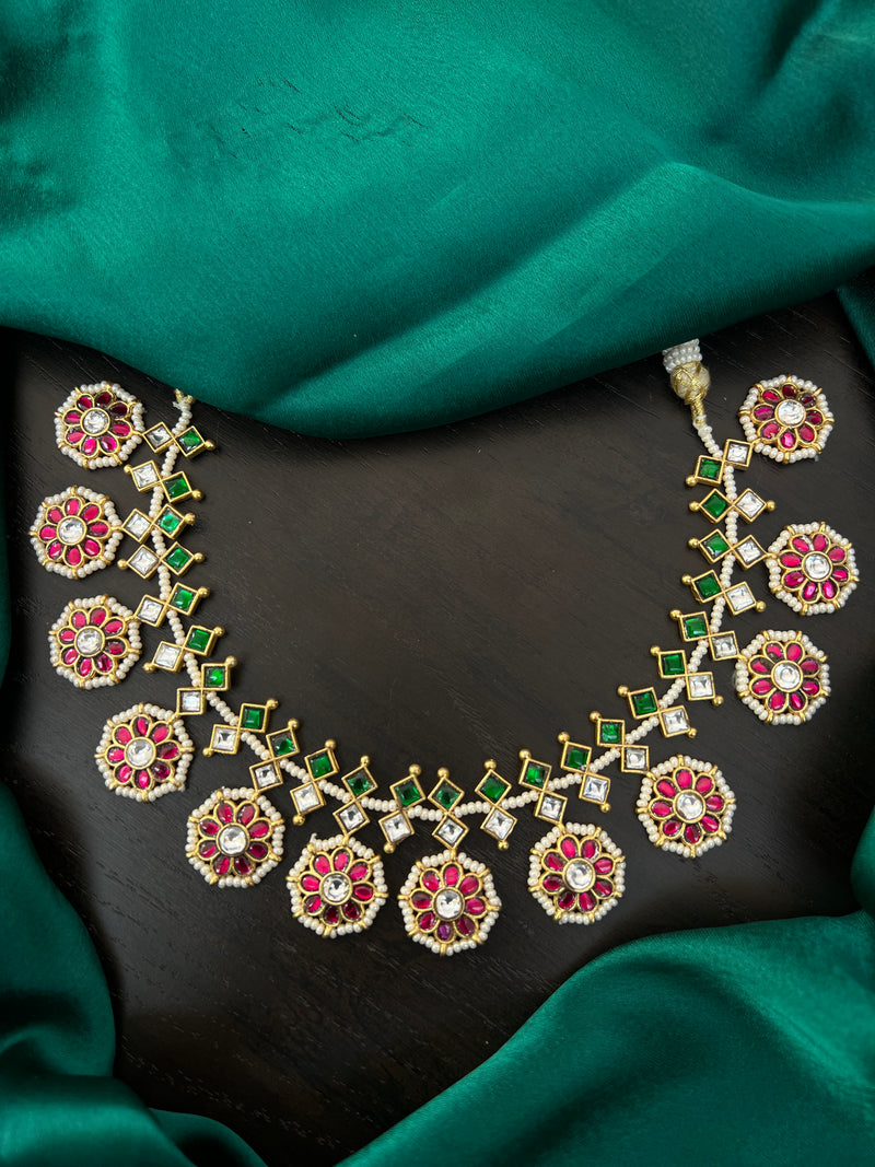 Kundan short bottumala