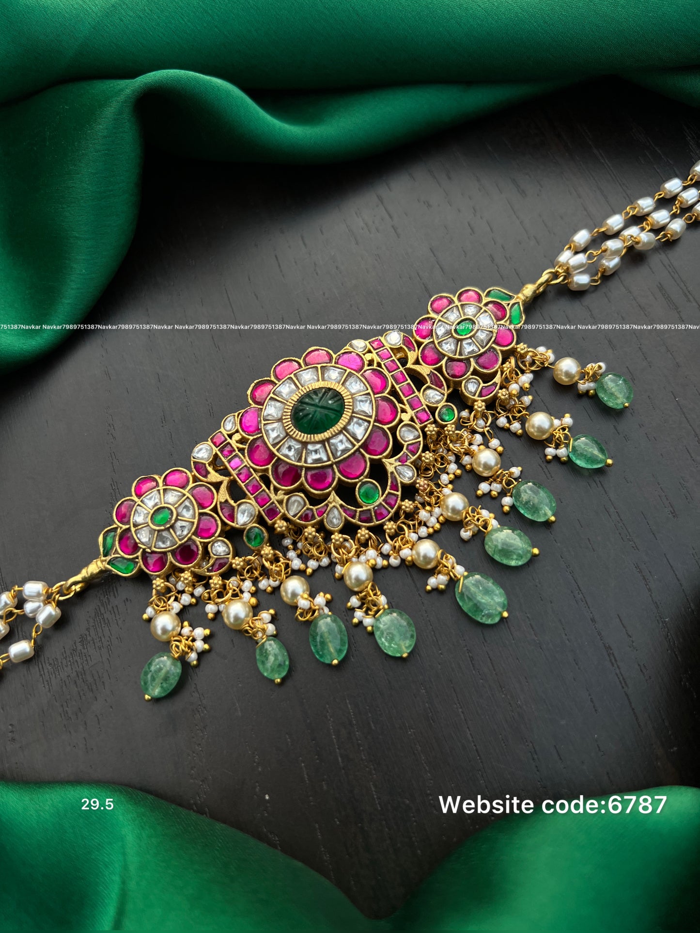 Kundan choker