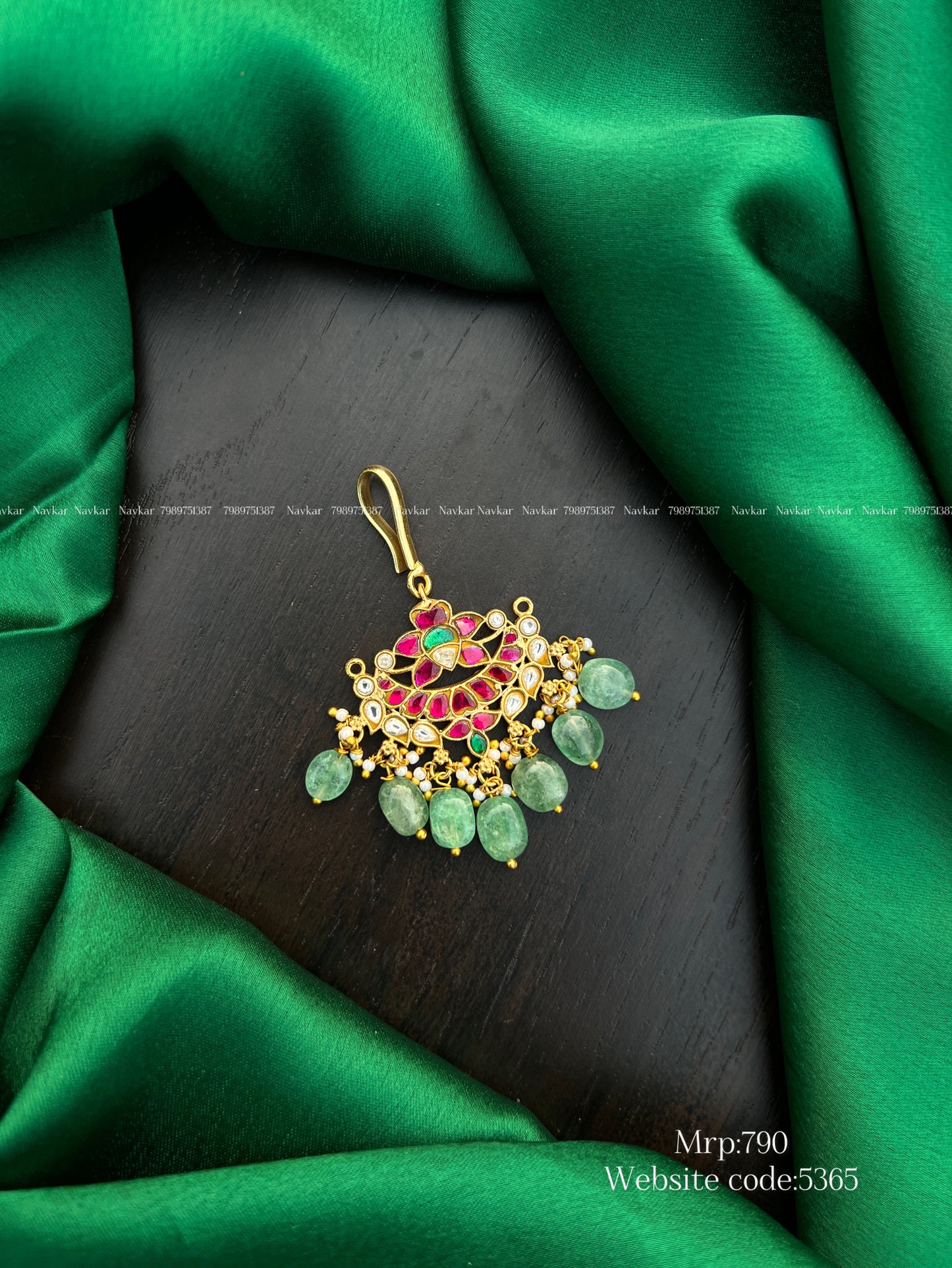 Kundan Tika