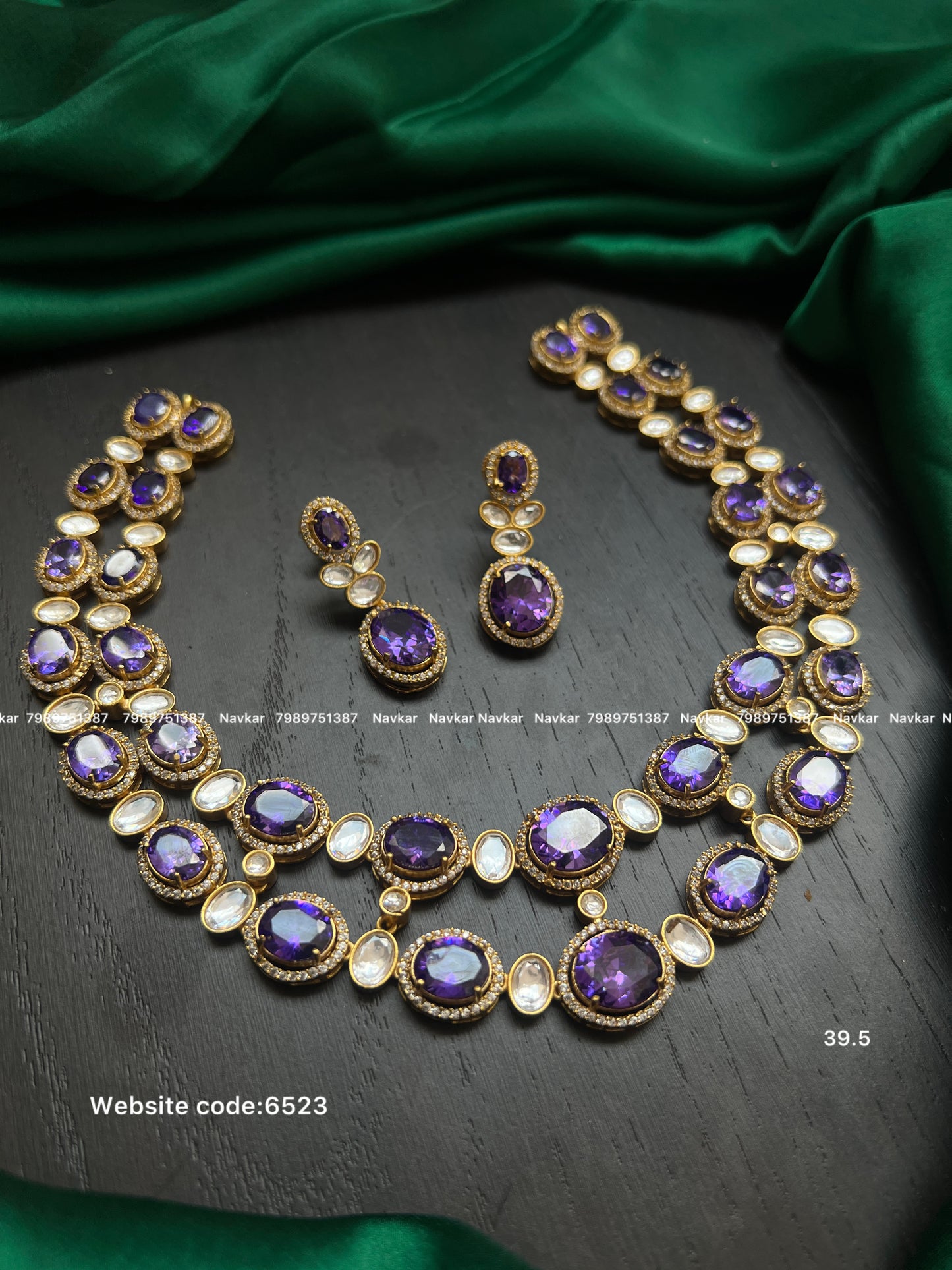 Victoria necklace