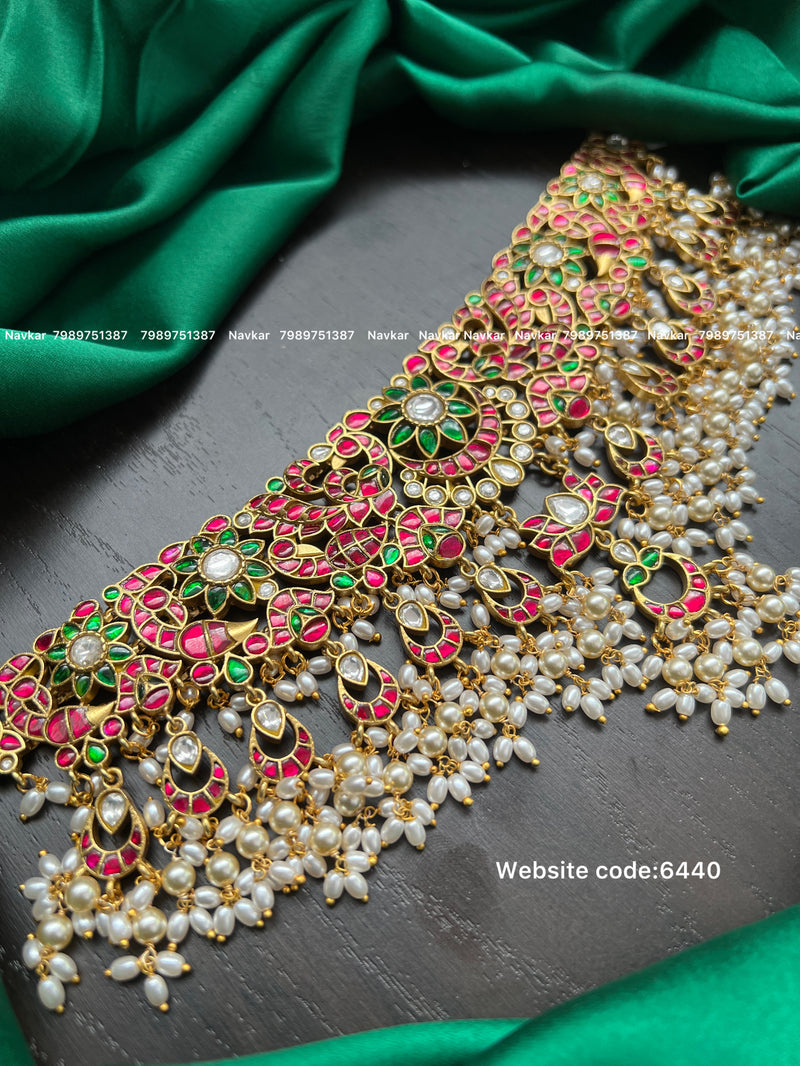 Kundan choker