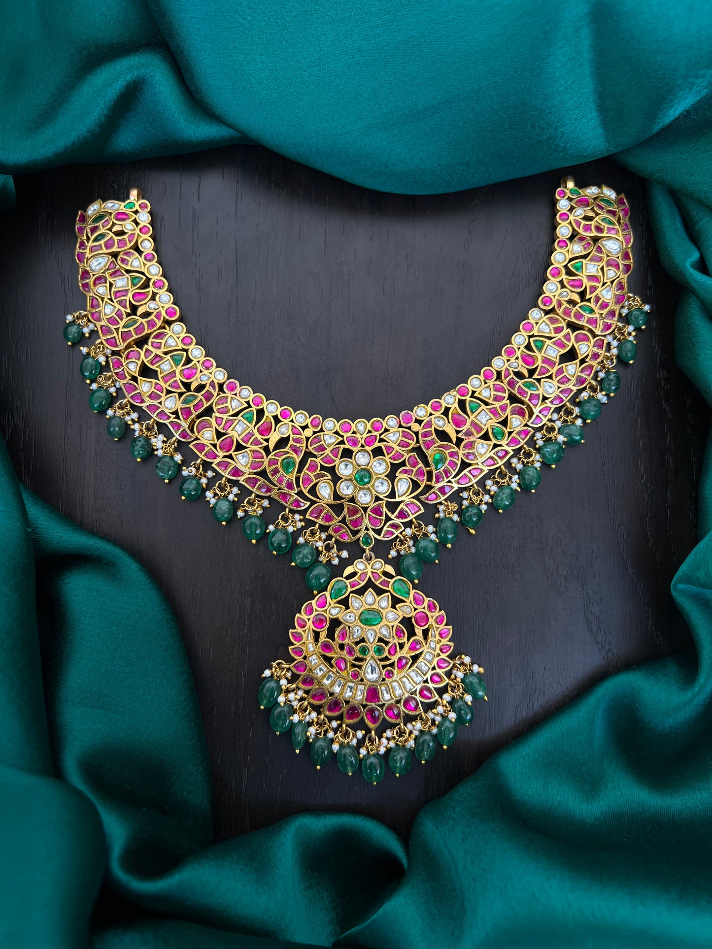 Kundan necklace