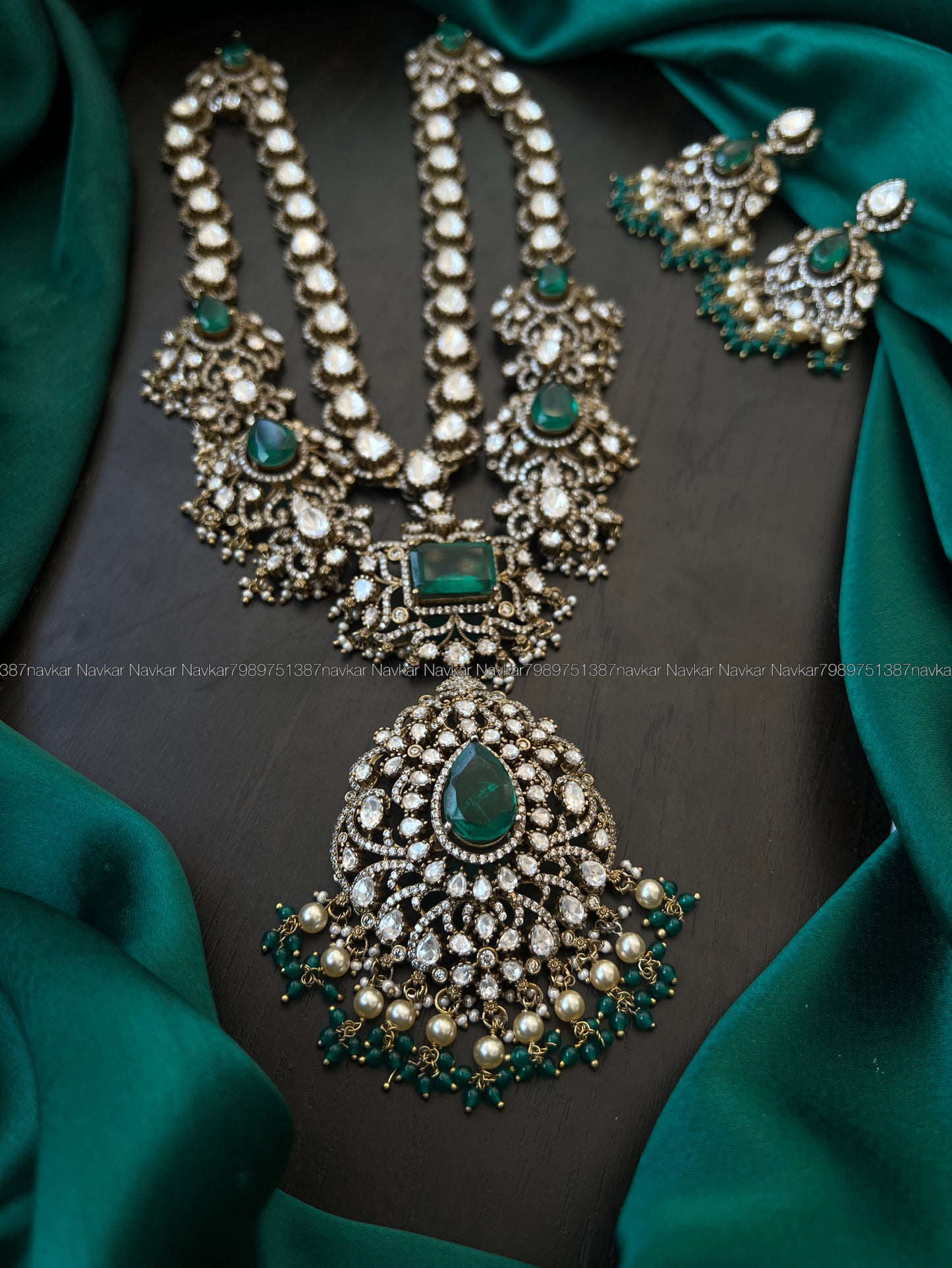 Mossonite 2lines haram and earrings