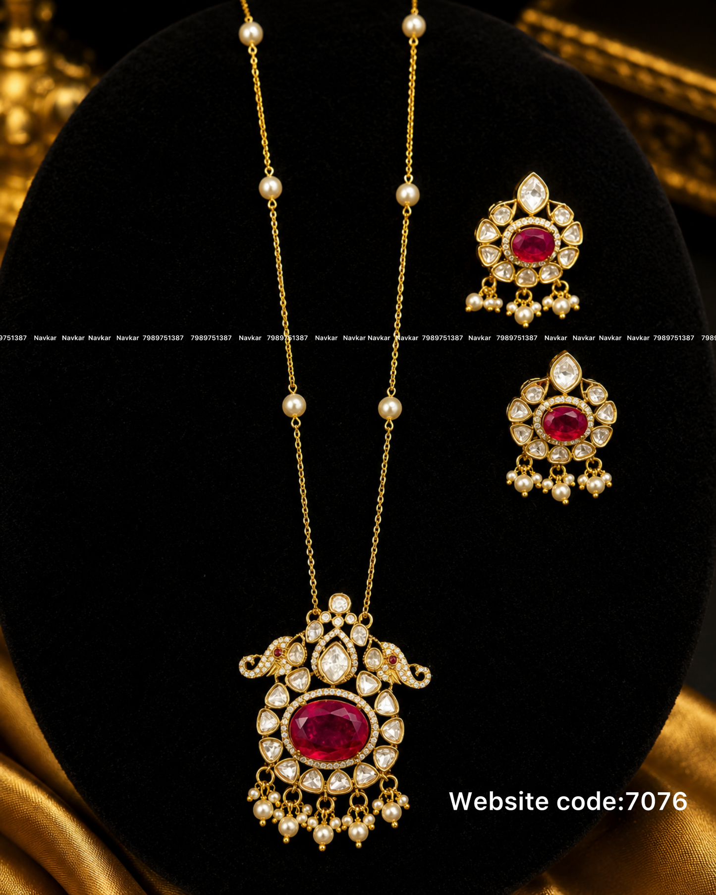 Mossonite pendant set ￼