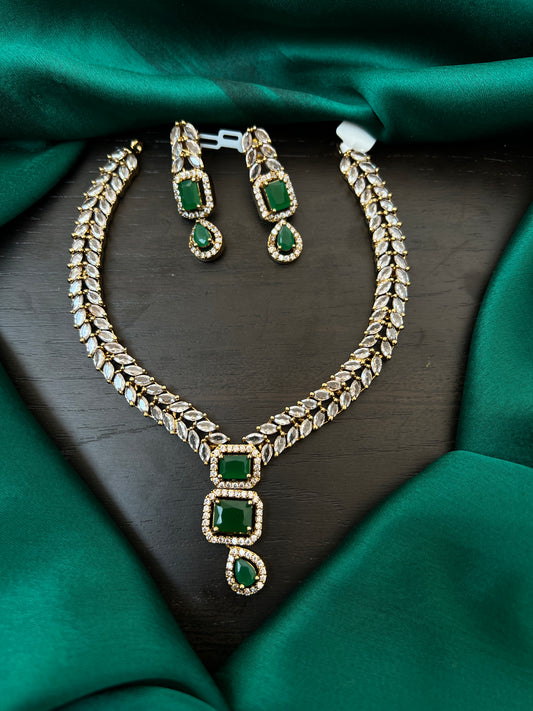 Victoria necklace