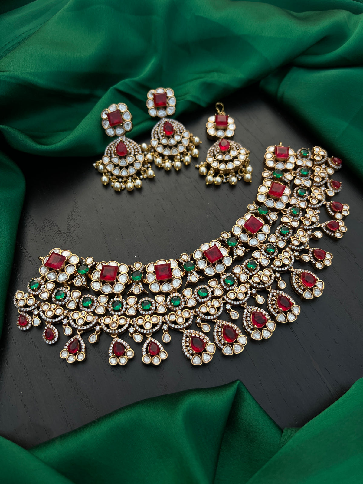 Mossonite kundan choker