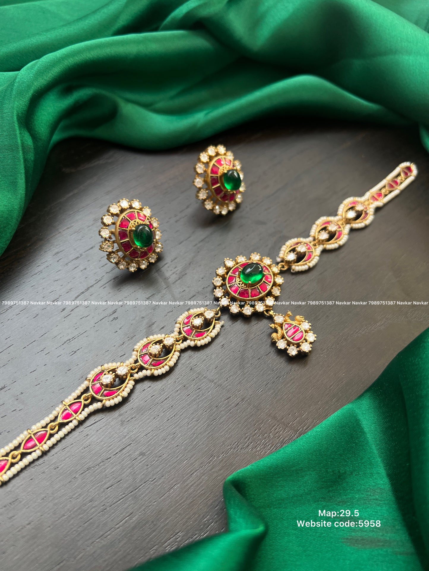 Kundan choker