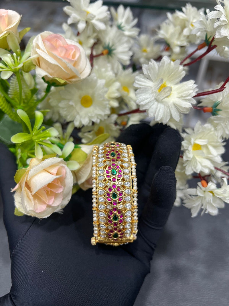 Kundan openable bangle