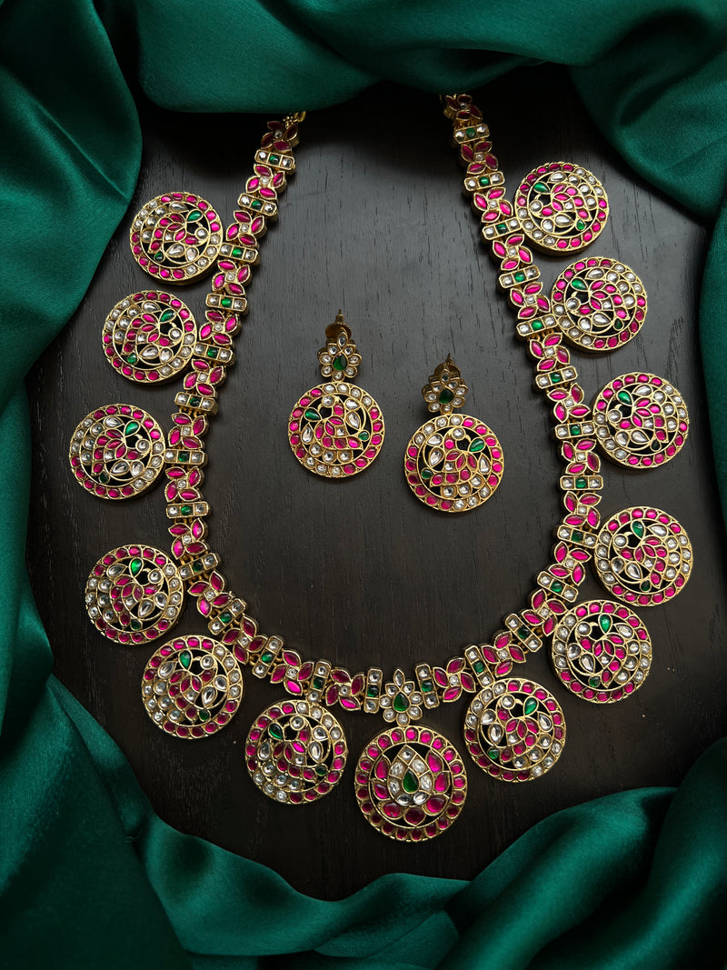 Kundan bottu Mala